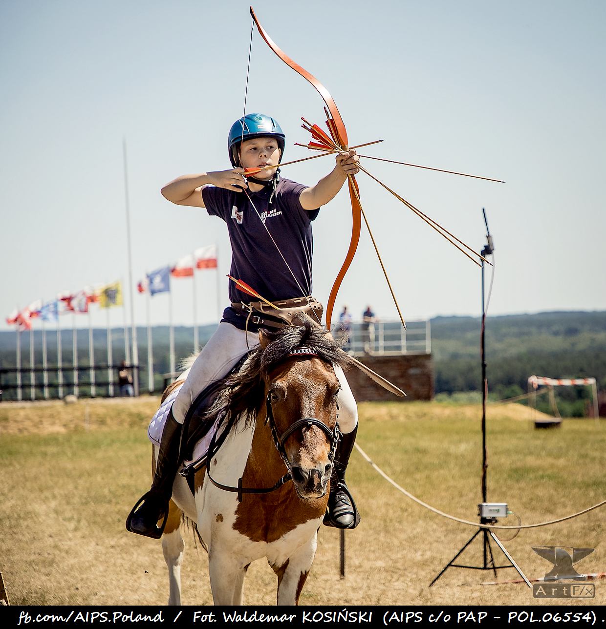 Złota ekipa ze złotą strzałą AMM Archery klub łuczniczy
